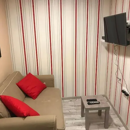 Separate Flat,3 Rooms!central Location-best Price! *